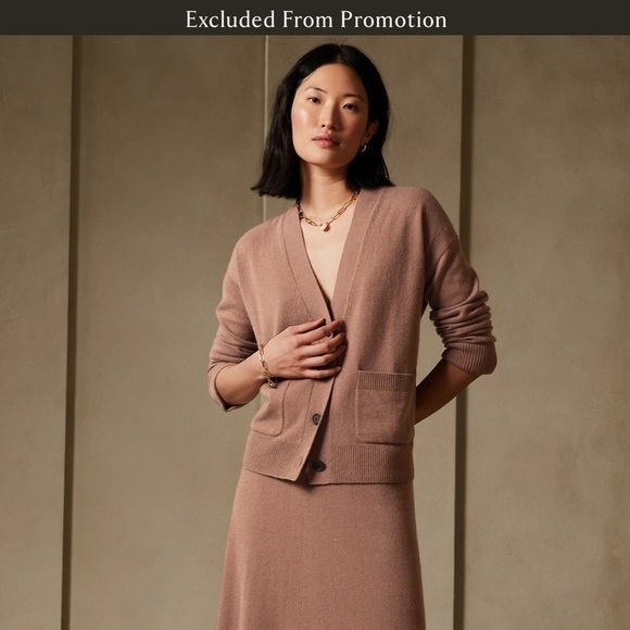 - New- Banana Republic Soft Luxe Cashmere cardigan 🪴price is firm🪴 - Picture 1 of 6